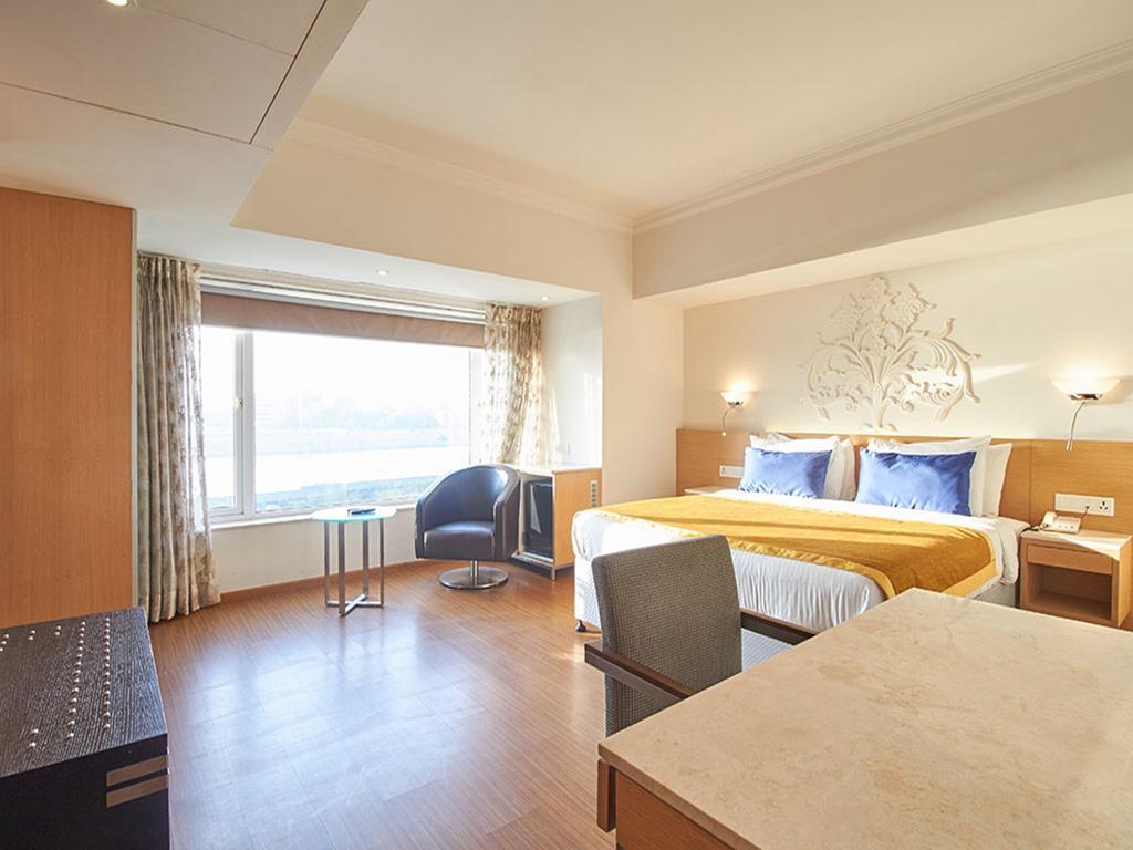 Sarovar Portico Rivera Ahmadábád Exteriér fotografie